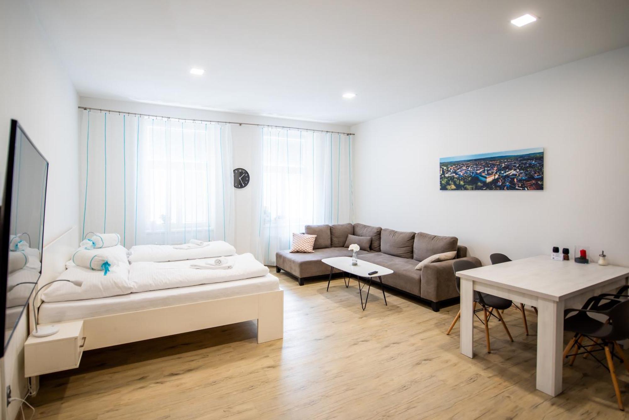 Apartmany Velke Namesti Кромержиж Екстер'єр фото